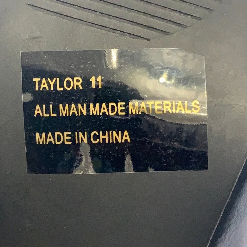 Size 11 Charlotte Russe Black Leather Double-Buckle Heels. - Picture 5 of 5